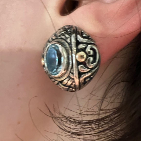 Detailed Vintage Sterling Silver and 18k with Blue Stone Earrings - Picture 10 of 12